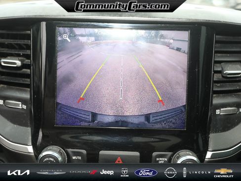 Used 2019 RAM 1500 Big Horn image 19