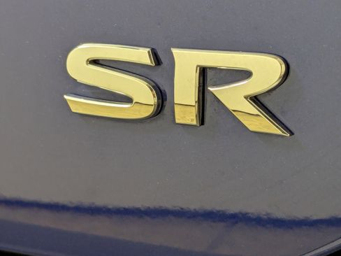 Used 2018 Nissan Kicks SR FWD image 26