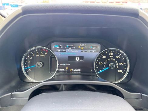 Used 2015 Ford F150 Lariat image 13