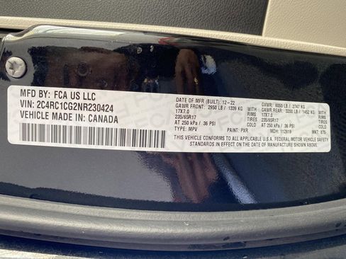 Used 2022 Chrysler Voyager LX image 32