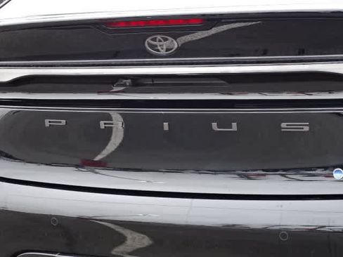 Certified 2026 Toyota Prius Plug-In Hybrid FWD image 10