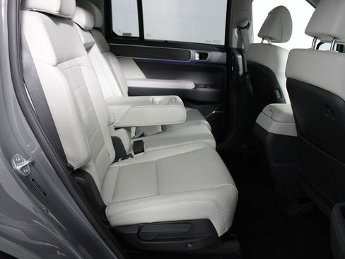 Used 2025 Hyundai Santa Fe Limited image 44