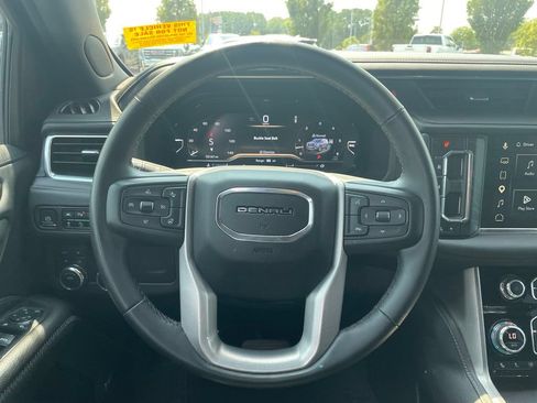 Used 2023 GMC Yukon XL Denali AWD/4WD image 24