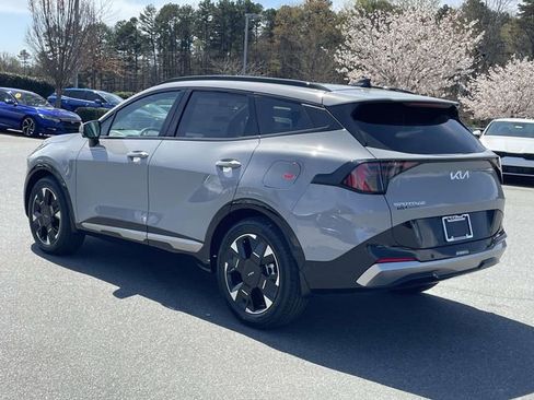 New 2026 Kia Sportage SX image 9