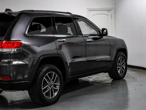 Used 2021 Jeep Grand Cherokee Limited AWD/4WD image 16