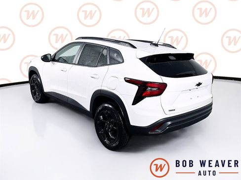 New 2026 Chevrolet Trax LT w/ Driver Confidence Package FWD image 6