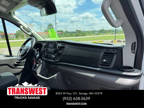 Used 2025 Ford Transit 250 Low Roof w/ Exterior Upgrade Package RWD image 6