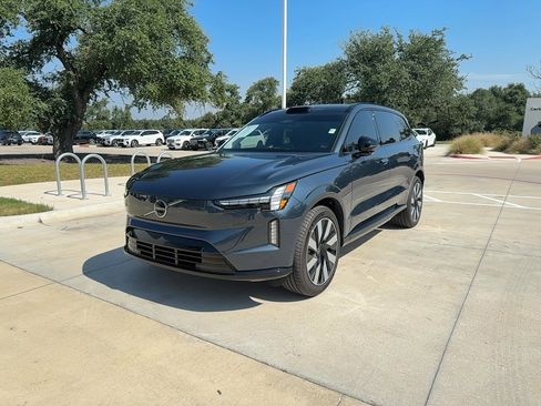 Certified 2025 Volvo EX90 Ultra image 2