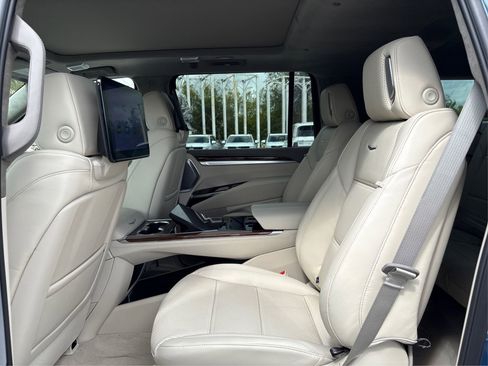 New 2026 Cadillac Escalade ESV Platinum Sport image 10