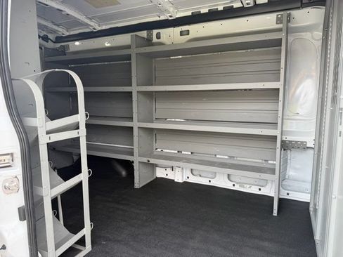 Used 2023 Ford Transit 250 Medium Roof AWD image 19