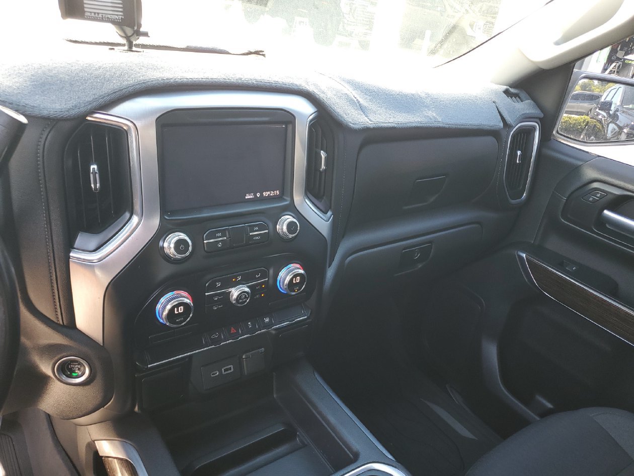 Used 2022 GMC Sierra 1500 Elevation w/ LPO, Elevation Black Package AWD/4WD image 27