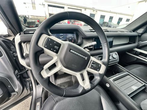 Used 2021 Land Rover Defender 110 X-Dynamic SE image 16