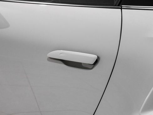 Used 2024 Porsche 911 Turbo S w/ Exterior Package Painted image 31