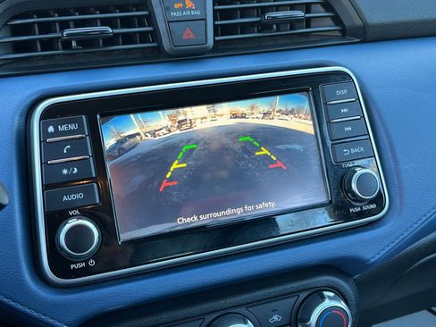 Used 2025 Nissan Versa SV image 21