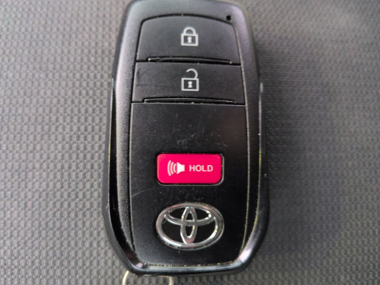 Used 2022 Toyota Corolla Cross LE w/ Moonroof Package FWD image 28