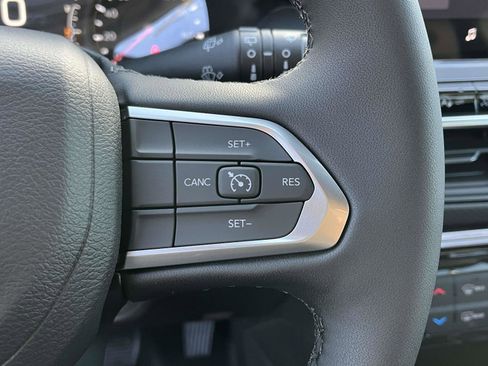 New 2026 Jeep Compass Latitude image 24