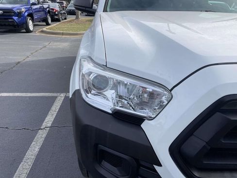 Used 2022 Toyota Tacoma SR image 17