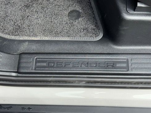 New 2026 Land Rover Defender 130 X-Dynamic SE AWD/4WD image 13