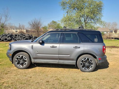 Used 2022 Ford Bronco Sport Outer Banks w/ Tech Package image 3