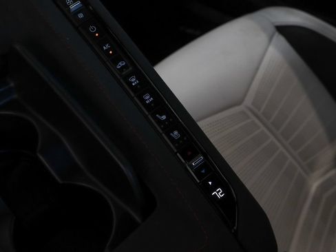 Used 2023 Chevrolet Corvette Stingray Premium Conv w/ Z51 Performance Package RWD image 40