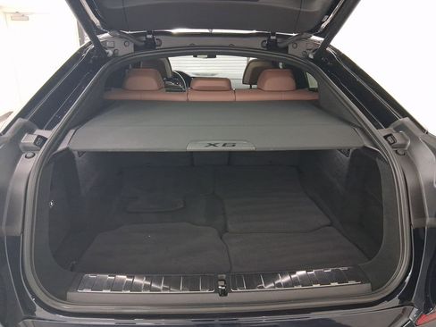 Used 2022 BMW X6 xDrive40i w/ M Sport Package image 29