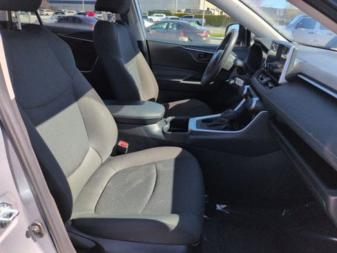 Used 2025 Toyota RAV4 LE image 20