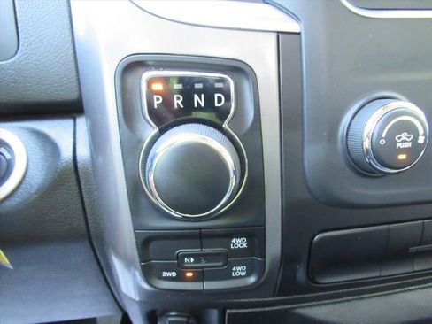 Used 2024 RAM 1500 Classic SLT image 24