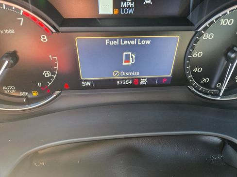 Used 2023 Cadillac XT6 Sport image 13