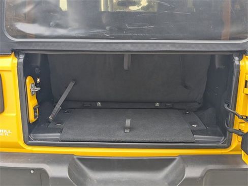 Used 2021 Jeep Wrangler Sport S image 11