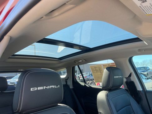 Used 2024 GMC Terrain Denali w/ Denali Premium Package image 19