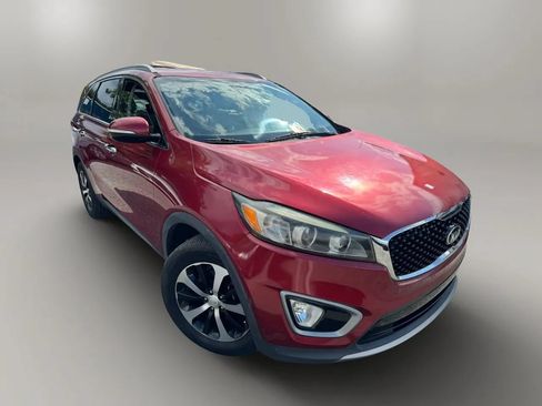 Used 2016 Kia Sorento EX FWD image 2