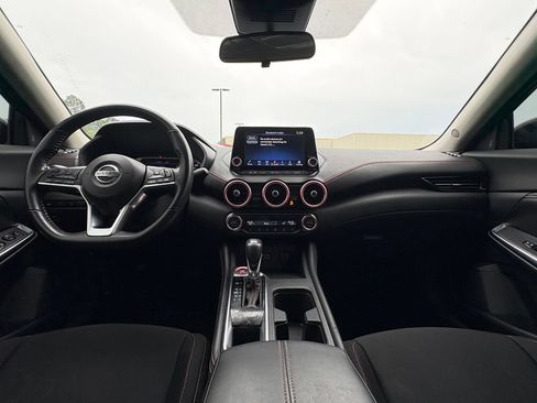 Used 2022 Nissan Sentra SR FWD image 12