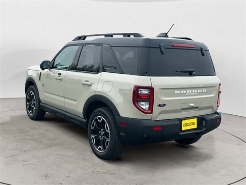 Used 2025 Ford Bronco Sport Outer Banks w/ Outer Banks Tech Package+ image 3