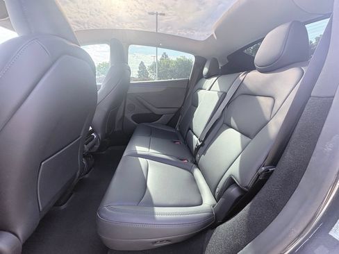 Used 2026 Tesla Model Y Long Range AWD/4WD image 7