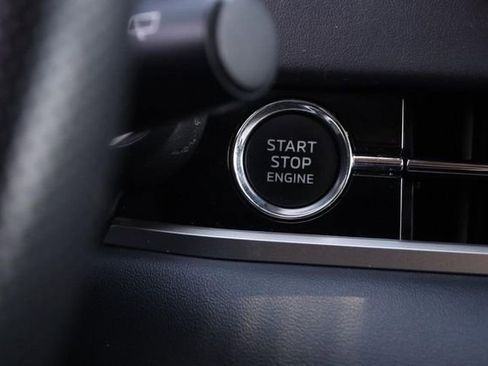 Used 2024 Mitsubishi Outlander SE FWD image 16