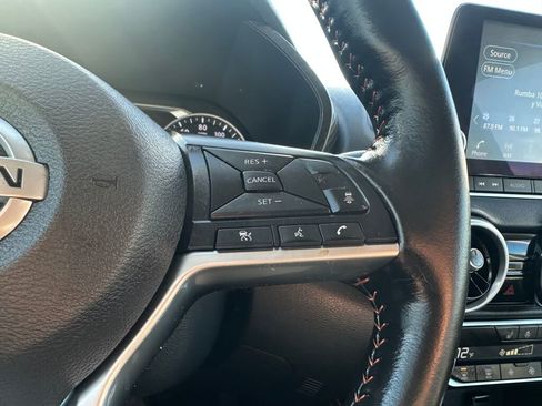 Used 2023 Nissan Sentra SR w/ SR Premium Package image 15