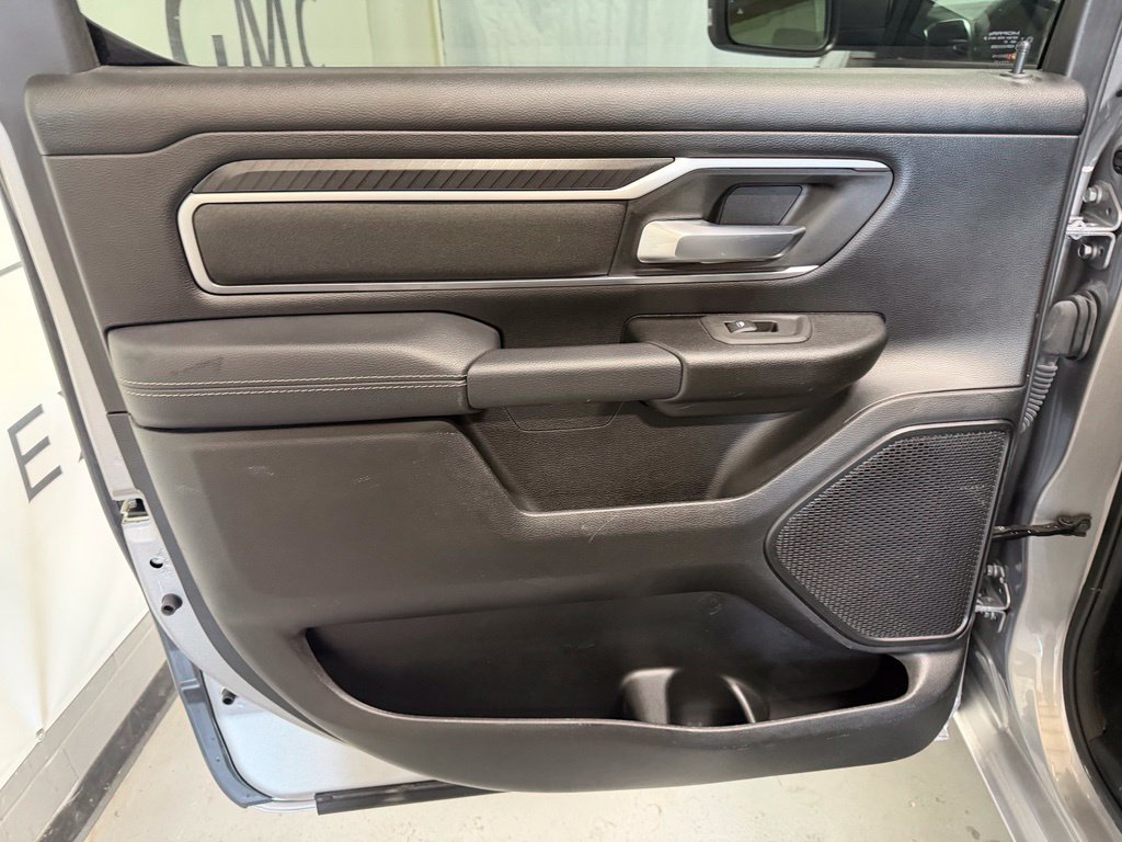 Used 2025 RAM 1500 Big Horn AWD/4WD image 17