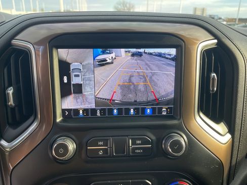 Certified 2022 Chevrolet Silverado 1500 High Country w/ Technology Package image 31