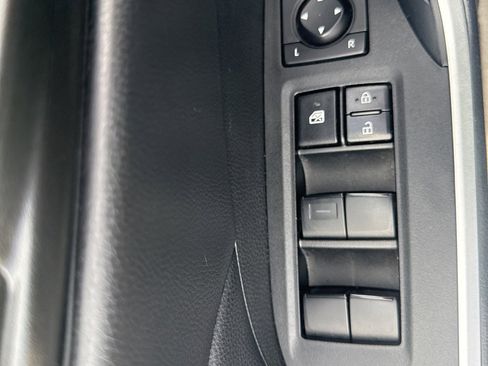 Used 2025 Toyota RAV4 LE image 7