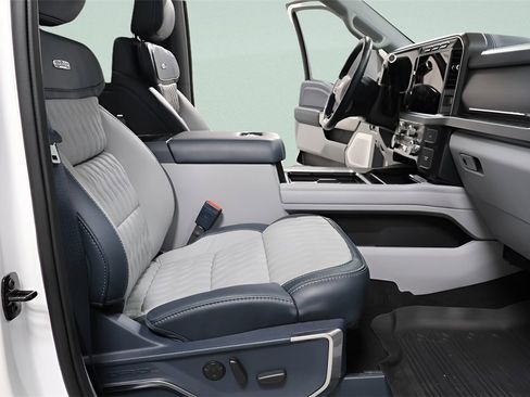 Used 2024 Ford F350 Limited w/ FX4 Off-Road Package image 29