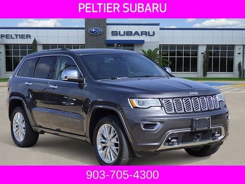 Used 2018 Jeep Grand Cherokee Overland w/ Jeep Active Safety Group image 2