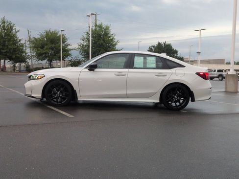 Used 2025 Honda Civic Sport image 7
