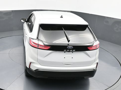 Used 2021 Ford Edge SE image 35