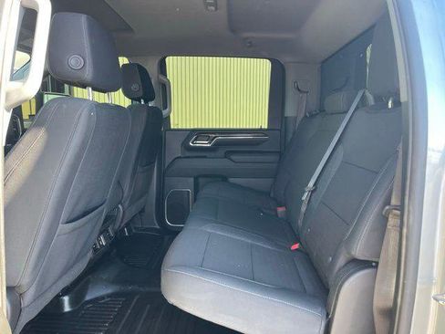 Used 2024 GMC Sierra 3500 SLE w/ SLE Value Package image 18