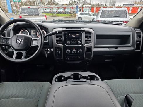 Used 2017 RAM 2500 Tradesman w/ Chrome Appearance Group image 5