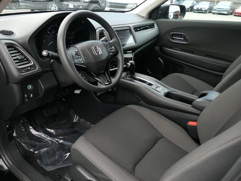 Used 2022 Honda HR-V EX image 9