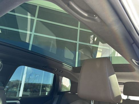 Used 2025 BMW X3 xDrive30i w/ Premium Package image 25