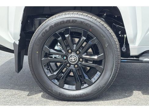 New 2026 Toyota 4Runner 4WD image 33