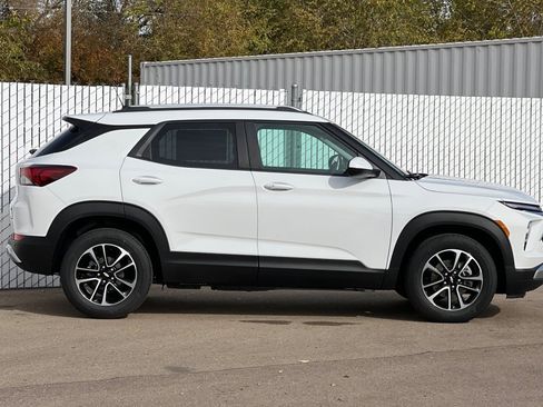 New 2026 Chevrolet TrailBlazer LT image 3