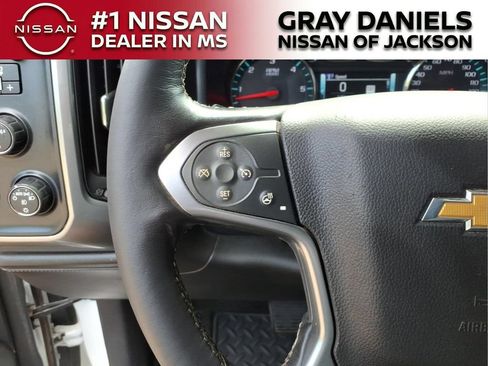 Used 2018 Chevrolet Silverado 1500 LTZ AWD/4WD image 13